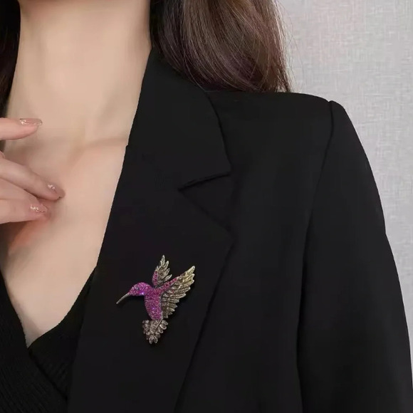 Hummingbird Pink Crystal Pin Brooch - Picture 10 of 11